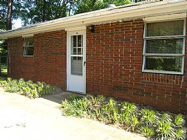 Adorable, Furnished 1 Bedroom Efficiency Apartment in Smyrna, GA (Photo 2 of 12)