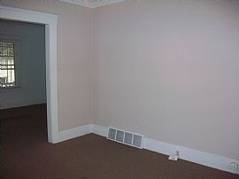 Wonderful 2 Bedroom Home with Updated Kitchen  in Lakewood, OH (Photo 3 of 4)