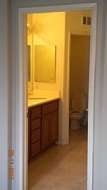 Wonderful 3 Bedroom Townhouse Near Jamboree and Irvin Blvd in Irvine, CA (Photo 10 of 12)