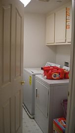 Wonderful 3 Bedroom Townhouse Near Jamboree and Irvin Blvd in Irvine, CA (Photo 9 of 12)