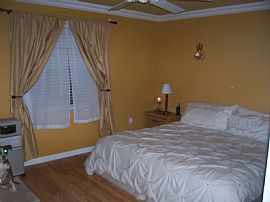 Cute 2 Bedroom with New Paint and Crown Molding Throughout in Bonita Springs, FL (Photo 6 of 6)