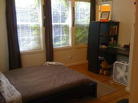 Fantastic 1 Bedroom Apartment in Midtown - Walk to Rail!  in Houston, TX (Photo 6 of 6)