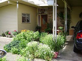 Furnished 7 Bedroom Home with Disable Access to House in Bellevue, WA (Photo 2 of 6)