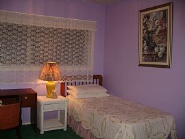 Furnished 7 Bedroom Home with Disable Access to House in Bellevue, WA (Photo 6 of 6)