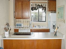 Cozy, Furnished 2 Bedroom Home on Piper Place in Healdsburg, CA (Photo 2 of 5)