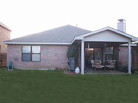 Cute 3 Bedroom Home with Beautiful Floor Plan - 1908 Sq. Ft. in Lewisville, TX (Photo 5 of 12)