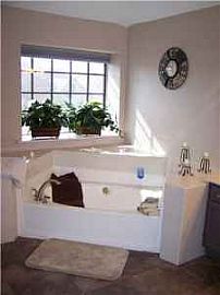 Beautiful 3 Bedroom Home with Wide Open Floor Plan in Lewisville, TX (Photo 3 of 4)