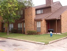 Large, Cozy 1 Bedroom Apartment Near W. TC Jester in Houston, TX