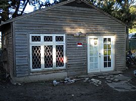 Cozy 2 Bedroom Home with Water View - Garage and Studio in Freeland, WA (Photo 6 of 6)