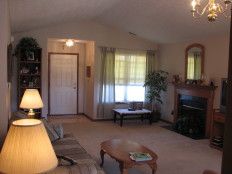 Ideal 3 Bedroom Ranch Home on South Side - Rent to Own in Indianapolis, IN (Photo 2 of 8)
