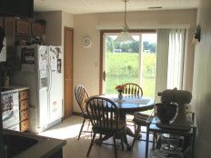 Ideal 3 Bedroom Ranch Home on South Side - Rent to Own in Indianapolis, IN (Photo 4 of 8)