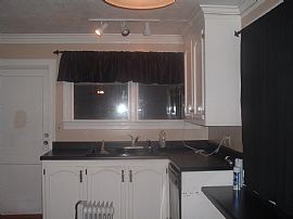 Delightful 3 Bedroom Home with Large Master Bedroom in College Park, GA (Photo 1 of 3)