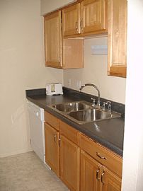 FURNISHED 2 Bedroom Condo in Quiet Community in Mesa, AZ (Photo 7 of 10)