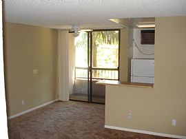 Spacious 1 BR, 1 BA Apartment  - Diversity and Dogs? Definitely! in Silver Lake, CA (Photo 1 of 5)