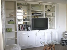 Grand 1 Bedroom Penthouse Unit Condo on Wilshire Corridor in Los Angeles, CA (Photo 5 of 10)