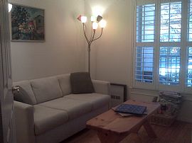 Gorgeous 2 Bedroom Corner Unit Condo Near Lenox Mall in Atlanta, GA (Photo 2 of 11)