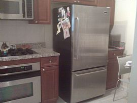 Gorgeous 2 Bedroom Corner Unit Condo Near Lenox Mall in Atlanta, GA (Photo 3 of 11)