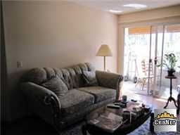 Beautiful 2 Bedroom Condo - Located in Lower Level Corner Unit! in Winnetka, CA