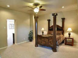 Spacious 4 Bedroom with  Beautiful Fireplace in Dallas, TX (Photo 6 of 8)