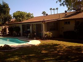 Beautiful 3 Bedroom Home with Pool and Yard in Tempe, AZ (Photo 2 of 2)