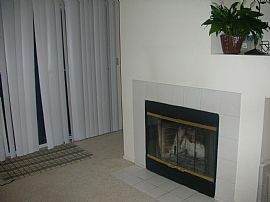 Wonderful 3 Bedroom Home - 10 Minutes From UC Davis in Dixon, CA (Photo 3 of 4)