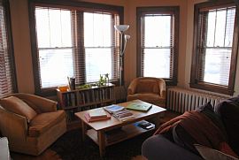 Vintage 2 Bedroom Condo near Awesome Rogers Park   in Chicago, IL