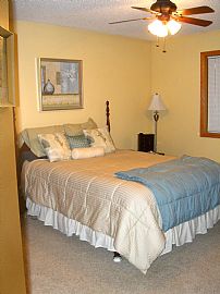 Cute 3 Bedroom Home Fenced Yard, Great Neighborhood in Saint Michael, MN (Photo 5 of 10)