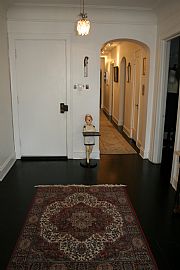 Spacious 3 Bedroom Condo with Full of Amenities   in Chicago, IL (Photo 8 of 12)