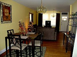 Beautifully Renovated 4 Bedroom Townhouse - Available May 1st! in Baltimore, MD (Photo 2 of 10)