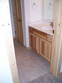 Luxurious 3 Bedroom Duplex Home with 1260 Sq. Ft. and Garage in Sheridan, WY (Photo 4 of 9)