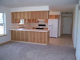 Luxurious 3 Bedroom Duplex Home with 1260 Sq. Ft. and Garage in Sheridan, WY (Photo 9 of 9)