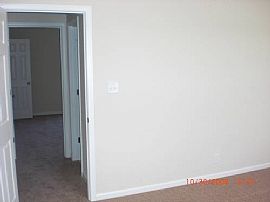 Attractive 2 Bedroom Townhouse with 1100 Sq. Ft. in Clarksville, TN