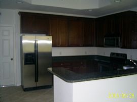 Secure 3 Bedroom Townhouse - Built in 2005 - Near Beaches in Fort Myers, FL (Photo 2 of 4)