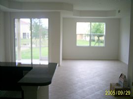 Secure 3 Bedroom Townhouse - Built in 2005 - Near Beaches in Fort Myers, FL (Photo 3 of 4)
