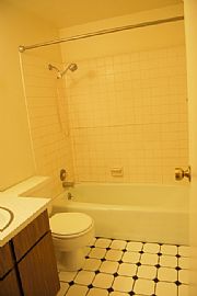 Terrific 2 Bedroom Apartment in Side By Side Duplex in Chubbuck, ID (Photo 7 of 7)