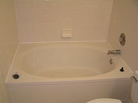 Immaculate 4 Bedroom Home near Andrews Air Force Base in Suitland, MD (Photo 10 of 12)