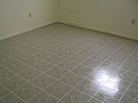 Immaculate 4 Bedroom Home near Andrews Air Force Base in Suitland, MD (Photo 2 of 12)