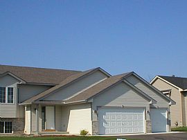 Private, Newer 3 Bedroom Home with Pond View in Mayer, MN