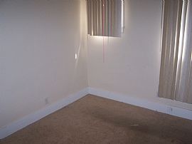 Great 2 Bedroom, Lower Level Home with Fireplace! April Move-In! in Detroit, MI (Photo 2 of 7)