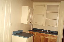 Great 2 Bedroom, Lower Level Home with Fireplace! April Move-In! in Detroit, MI (Photo 4 of 7)