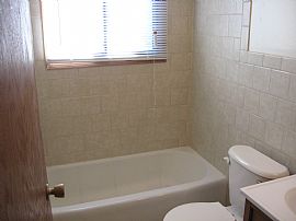 FABULOUS 2 Bedroom Apartments Near Hwy 694 and Long Lake Road in New Brighton, MN (Photo 4 of 7)