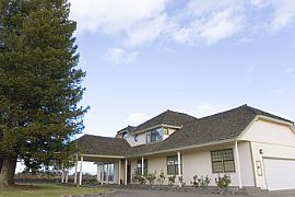 Gorgeous 3 Bedroom Home in Olivet Vineyard in Santa Rosa, CA