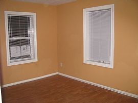 Fantastic 3 Bedroom Home with Large Fenced-In Yard in Saint Cloud, MN (Photo 3 of 8)