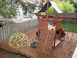 Spacious 3 Bedroom Executive Home with 3,307 Sq. Ft. in Cedar Mill, OR (Photo 5 of 9)