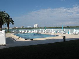 Fantastic 2 Bedroom Vacation Condo in Clearwater Beach in Clearwater Beach, FL (Photo 3 of 8)