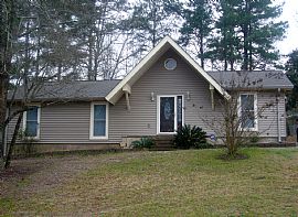 Terrific 3 BR, 2 BA Home Near Fort Gordon  in Hephzibah, GA