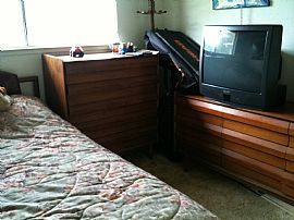 Cozy, Furnished 3 Bedroom Home - 2 TV's with Hookup Access in Fair Oaks, CA (Photo 4 of 12)