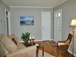 Charming 3 Bedroom Bungalow Home Near Downtown Smyrna in Smyrna, GA (Photo 4 of 7)