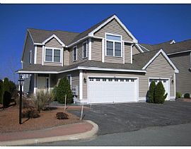 Stunning 2 Bedroom, End Unit Townhome with Beautiful Furnishings in Clinton, MA