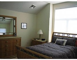 Stunning 2 Bedroom, End Unit Townhome with Beautiful Furnishings in Clinton, MA (Photo 9 of 12)